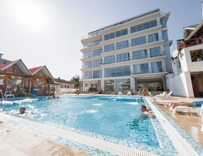 Отель Гранд Отель Сухум / Grand Hotel Sukhum