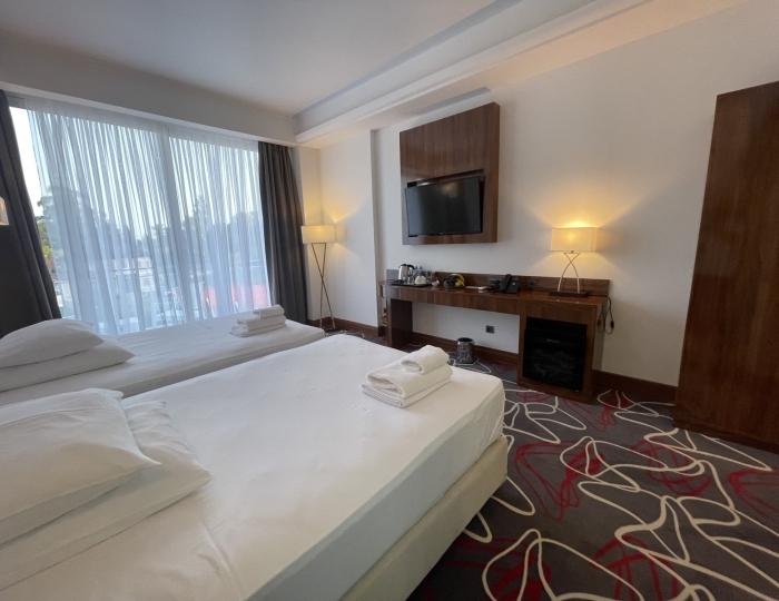 Улучшенный 2-местный 1-комнатный улучшенный большой балкон (2,3 этаж) вид на море - Отель Гранд Отель Сухум / Grand Hotel Sukhum